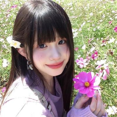 新生代小生深夜出入高档会所，评论区沦陷，长达一周引热议